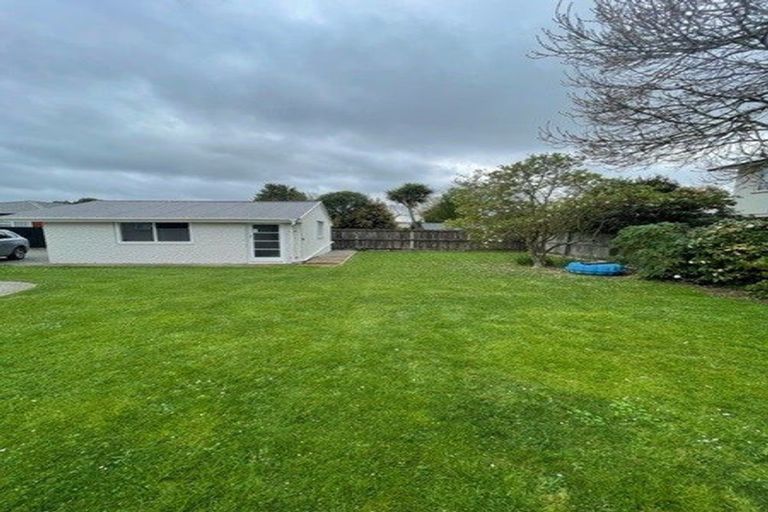 Photo of property in 32 Tintern Avenue, Avonhead, Christchurch, 8042