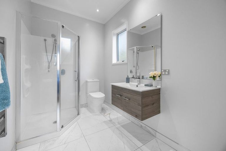 Photo of property in 5 Malbec Place, Huapai, Kumeu, 0810