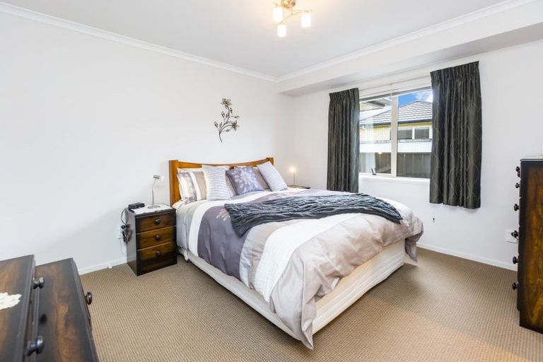 Photo of property in 34 Sunstone Crescent, Brown Owl, Upper Hutt, 5018