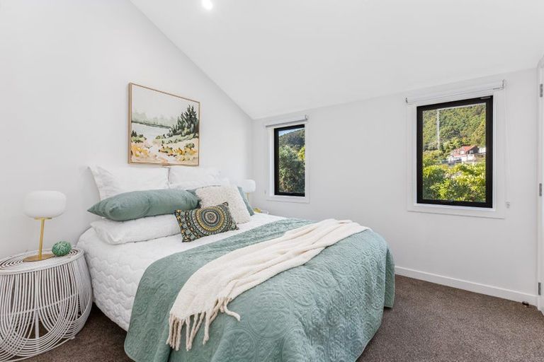Photo of property in 4/323 Riverside Drive, Waterloo, Lower Hutt, 5011