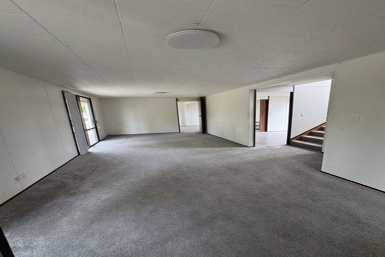 Photo of property in 300 State Highway 16, Kumeu, 0892