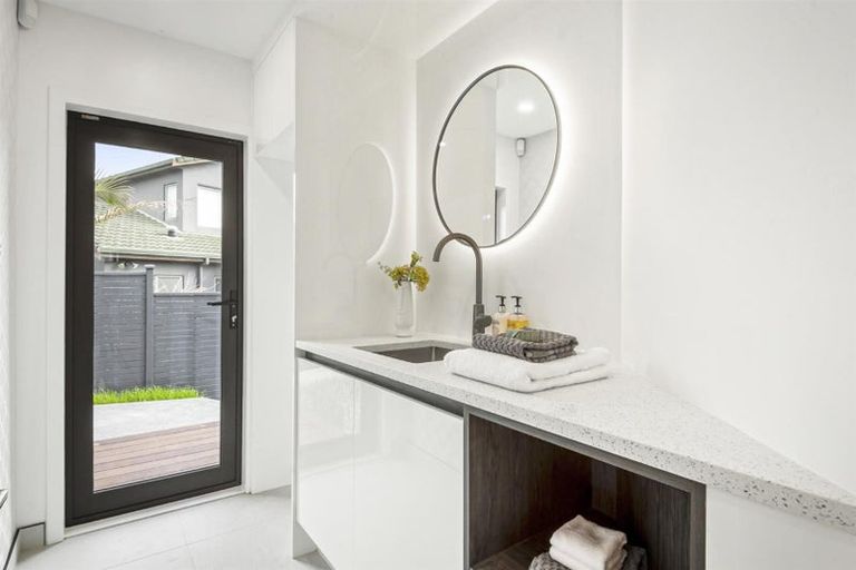 Photo of property in 106 Landing Drive, Albany, Auckland, 0632