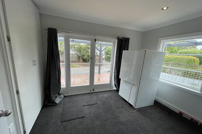 Photo of property in 1/25 Aorangi Road, Bryndwr, Christchurch, 8053