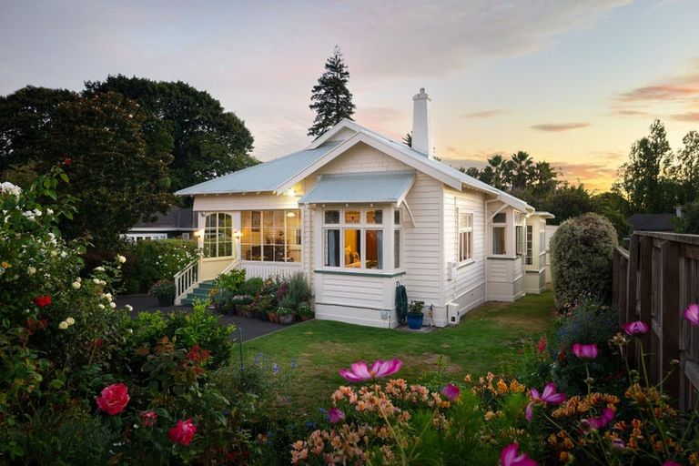 Photo of property in 247 River Road, Claudelands, Hamilton, 3214