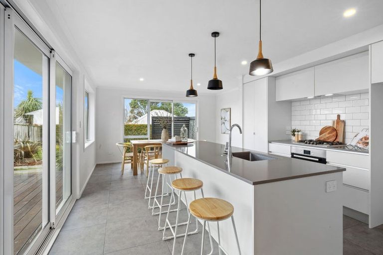 Photo of property in 70a Lorna Street, Lynmouth, New Plymouth, 4310