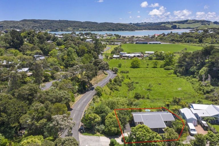 Photo of property in 13 Cross Street, Raglan, 3225