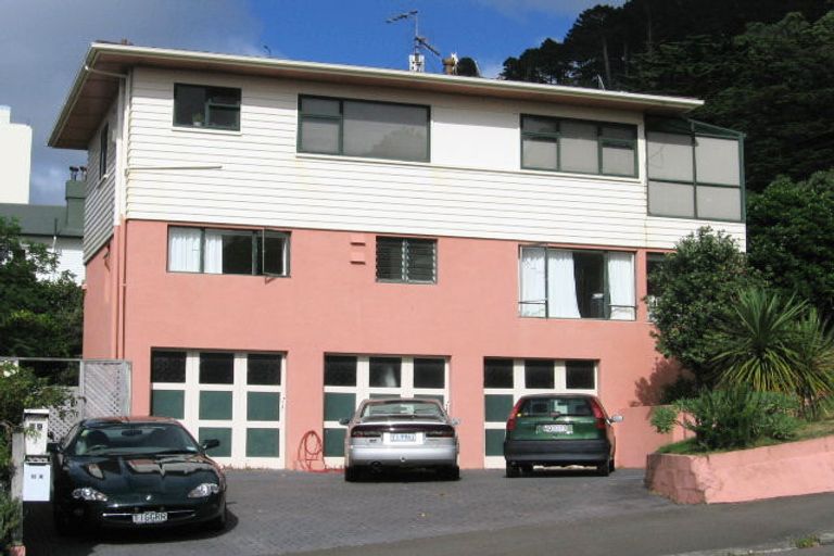 Photo of property in 19 Park Street, Thorndon, Wellington, 6011