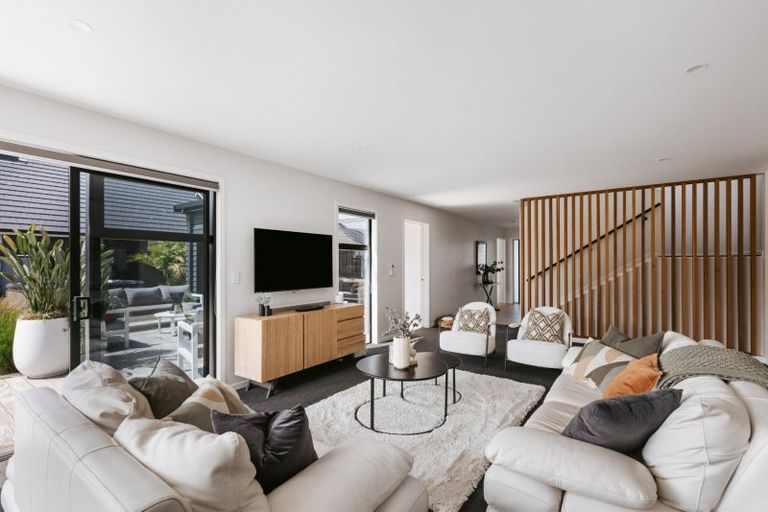 Photo of property in 15 Cassinia Close, Papamoa Beach, Papamoa, 3118