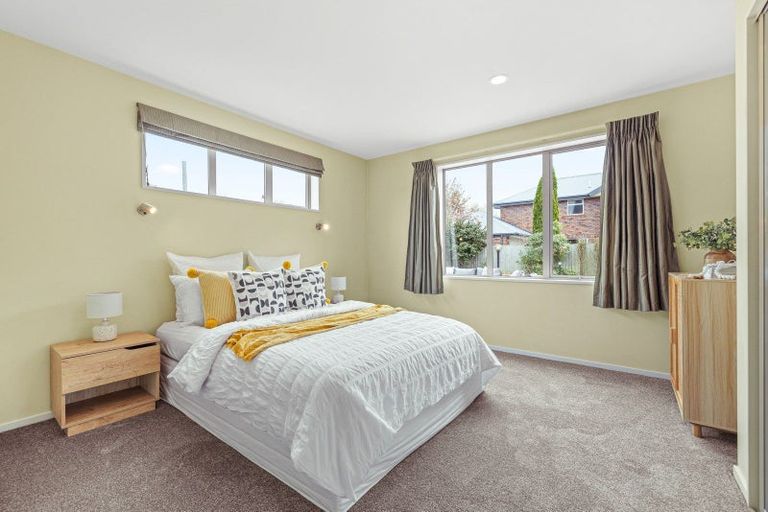Photo of property in 64 Willowview Drive, Redwood, Christchurch, 8051