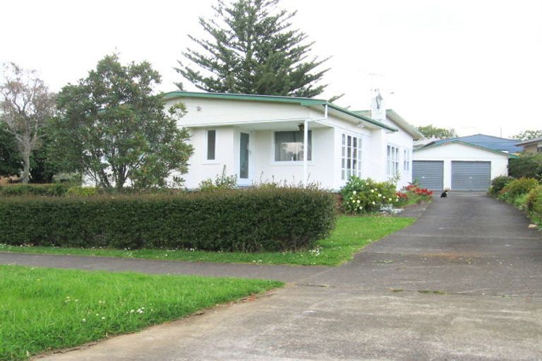 Photo of property in 11 Park Avenue, Papatoetoe, Auckland, 2025