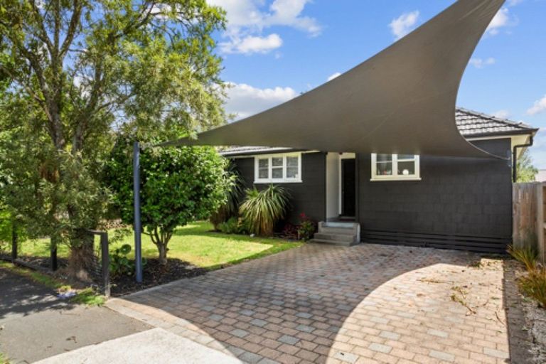 Photo of property in 19 Willis Street, Bader, Hamilton, 3206