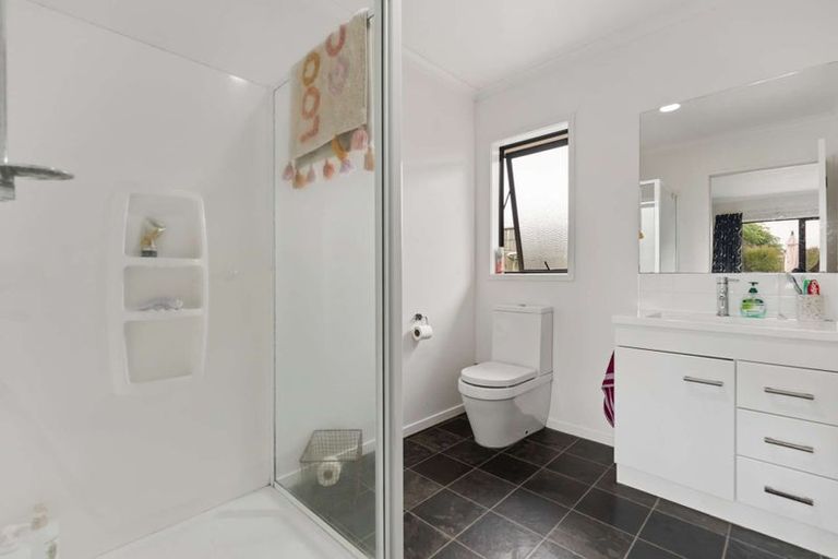 Photo of property in 48 Carroll Place, Owhata, Rotorua, 3010