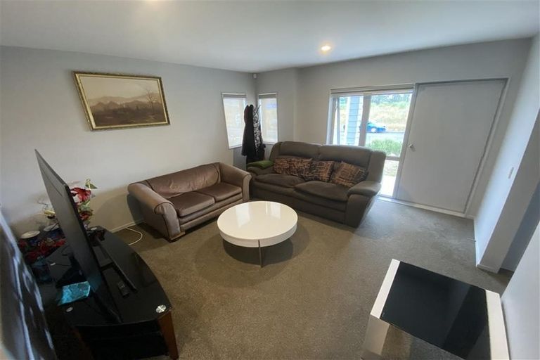 Photo of property in 77 Divide Loop, Takanini, 2112