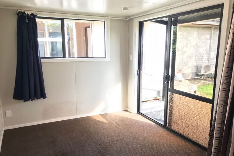 Photo of property in 54 Peer Street, Upper Riccarton, Christchurch, 8041