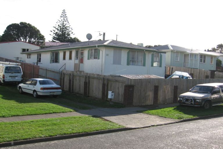 Photo of property in 10 Taupiri Crescent, Titahi Bay, Porirua, 5022