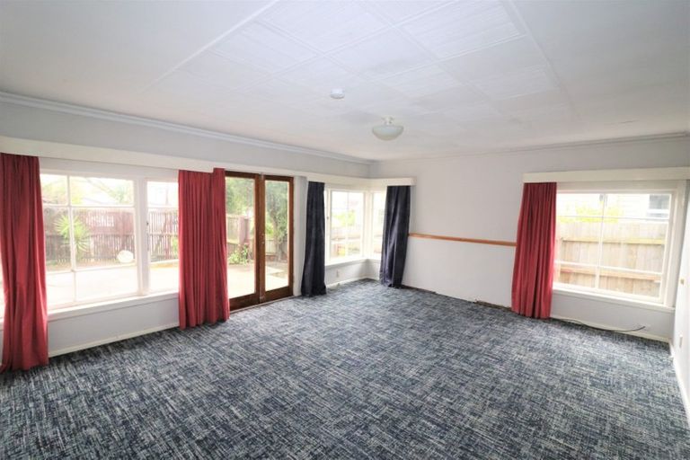 Photo of property in 45 Cuffs Road, Wainoni, Christchurch, 8061