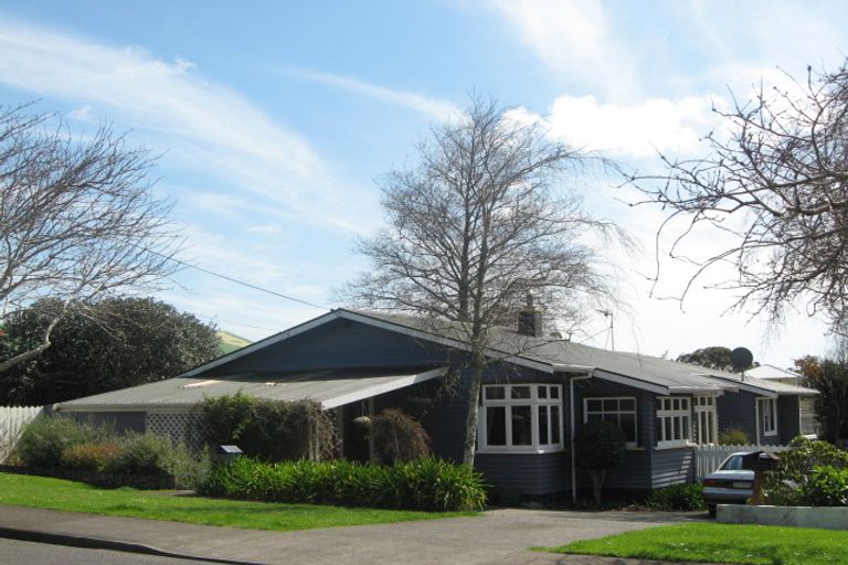 Photo of property in 2/70 Doralto Road, Frankleigh Park, New Plymouth, 4310