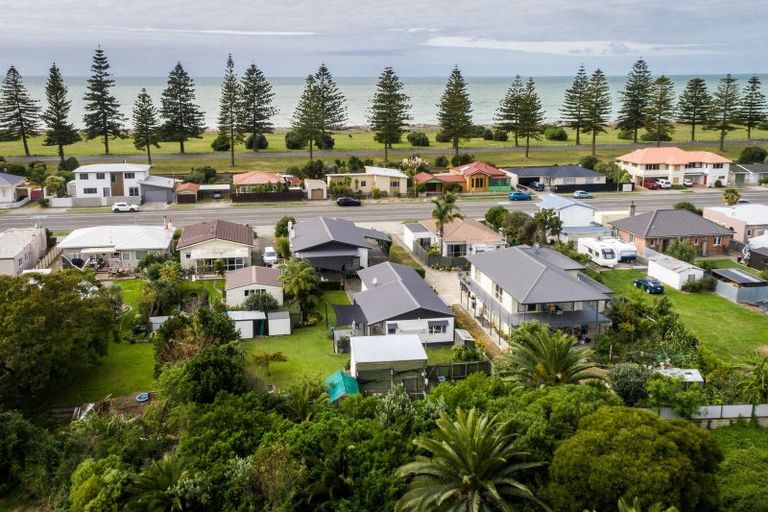 Photo of property in 27 Te Awa Avenue, Te Awa, Napier, 4110