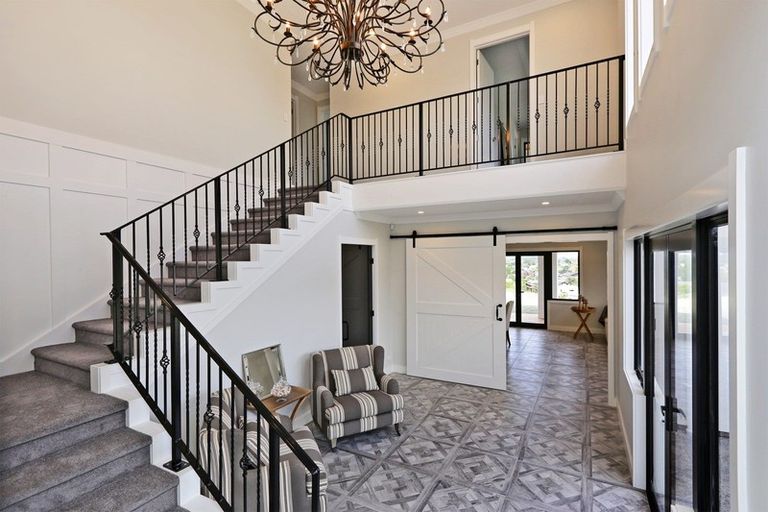 Photo of property in 4 Ridgeway Terrace, Taradale, Napier, 4112