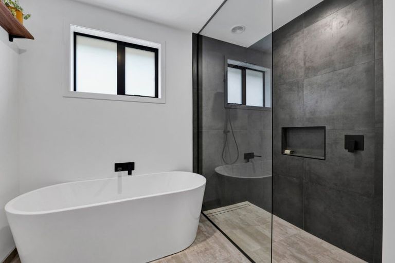 Photo of property in 11 Midsummer Avenue, Stratford, 4332