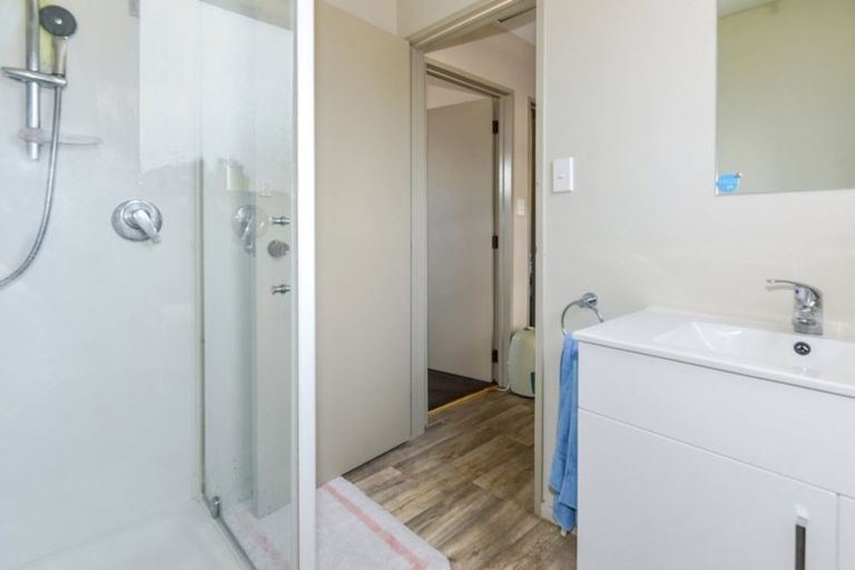 Photo of property in 60b Mcfaddens Road, St Albans, Christchurch, 8052