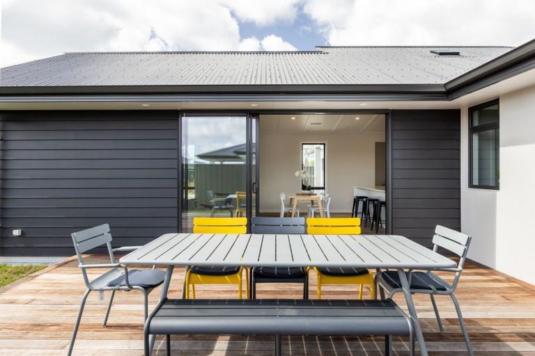 Photo of property in 5 Wai Whatu Street, Meeanee, Napier, 4110