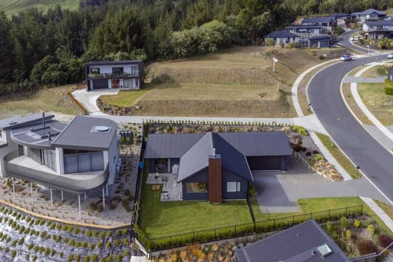 Photo of property in 35 Kittyhawk Drive, Kinloch, Taupo, 3377
