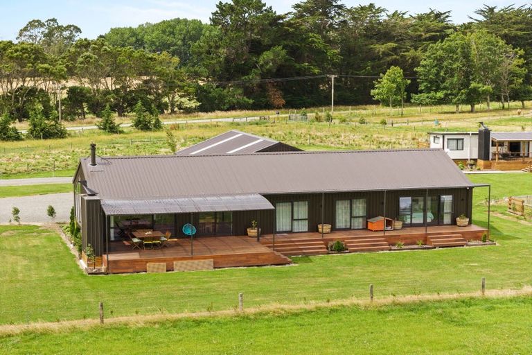 Photo of property in 45 Selwyn Lake Road, Leeston, 7683