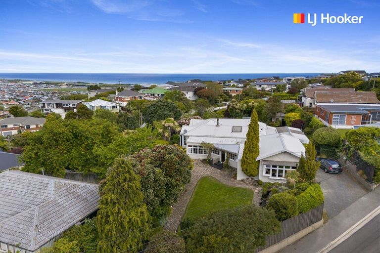 Photo of property in 19 Middleton Road, Kew, Dunedin, 9012