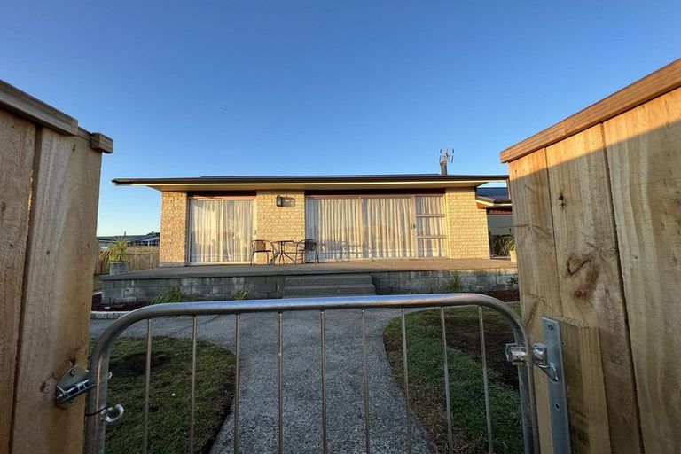 Photo of property in 2 Park Lane, Waitara, 4320