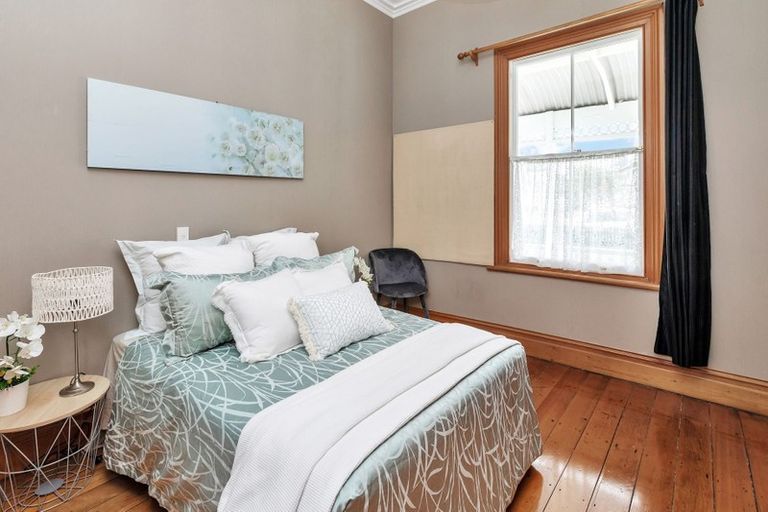 Photo of property in 6 Shortland Street, Regent, Whangarei, 0112
