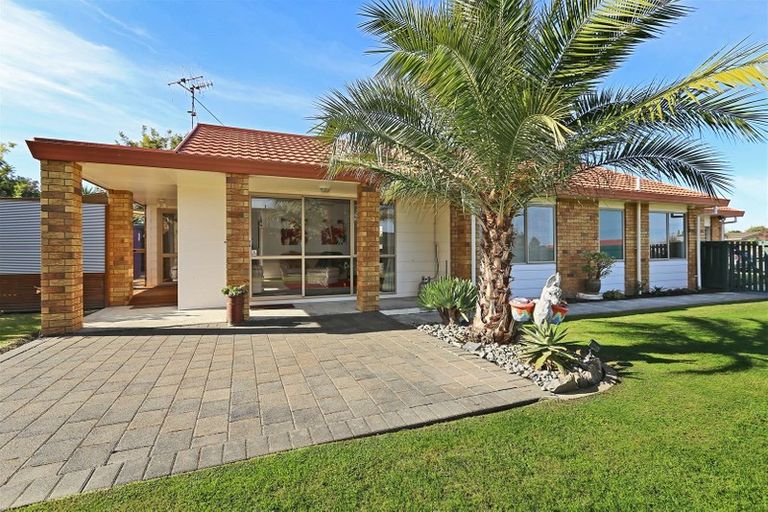 Photo of property in 26 Glamorgan Avenue, Tamatea, Napier, 4112