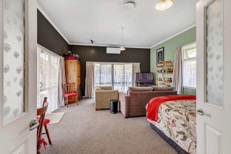 Photo of property in 404 Tremaine Avenue, Takaro, Palmerston North, 4412