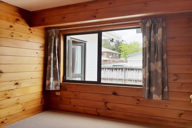 Photo of property in 1/29 Beach Road, Pahurehure, Papakura, 2113