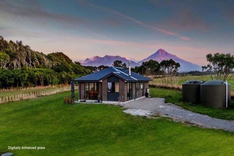 Photo of property in 229d Hoani Road, Okato, New Plymouth, 4381