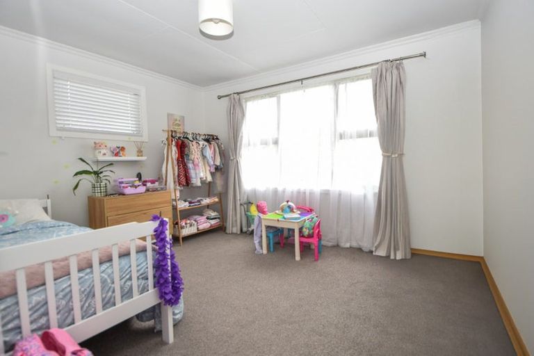 Photo of property in 13 Diamond Street, Carterton, 5713