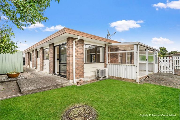 Photo of property in 6/39 Swanson Road, Henderson, Auckland, 0610