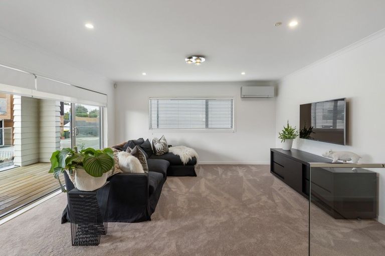 Photo of property in 4 Awakirihi Close, Shamrock Park, Auckland, 2016