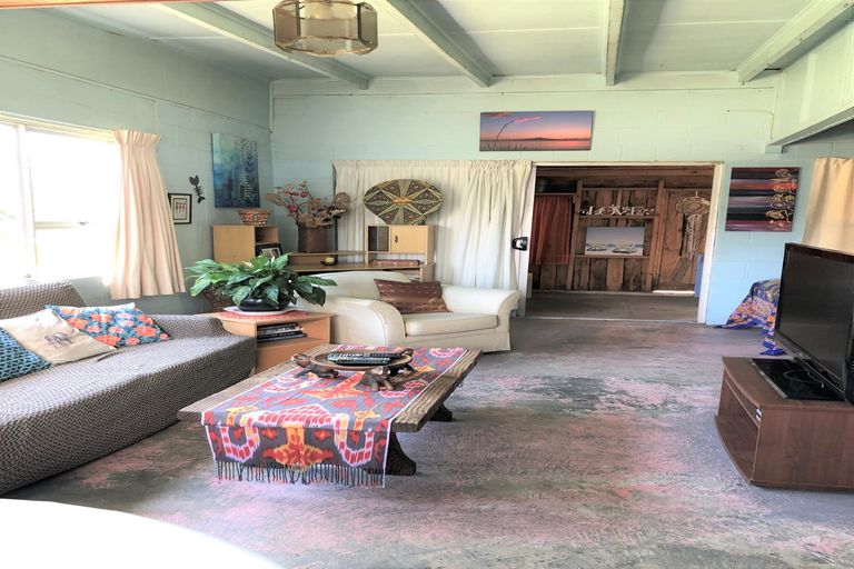 Photo of property in 6 Snell Crescent, Waihi Beach, 3611