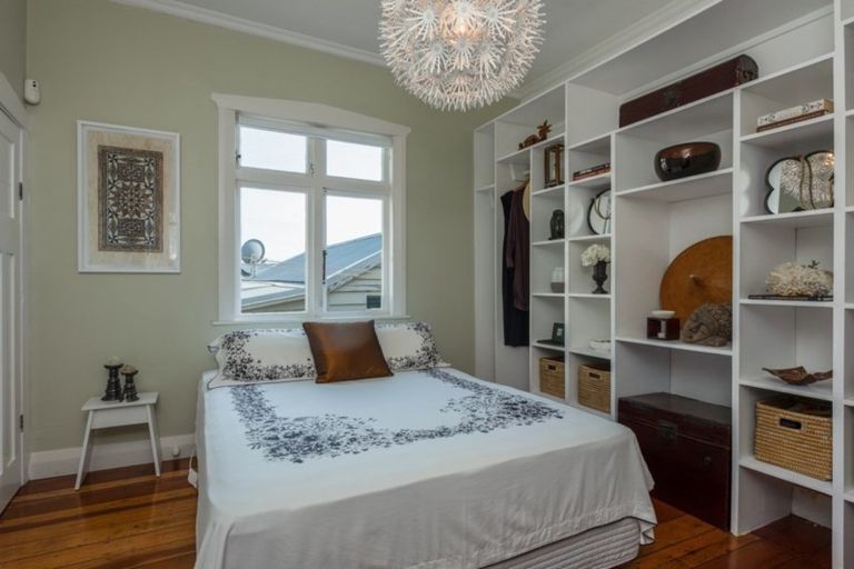 Photo of property in 18 Carrington Street, Mount Cook, Wellington, 6021