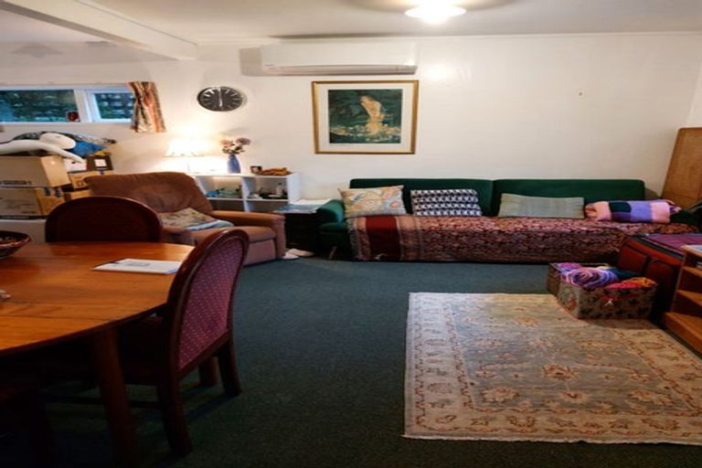 Photo of property in 10 Cheshire Street, Wilton, Wellington, 6012