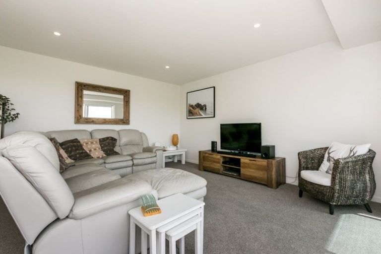 Photo of property in 63 Timoti Road, Waimarama, Havelock North, 4294