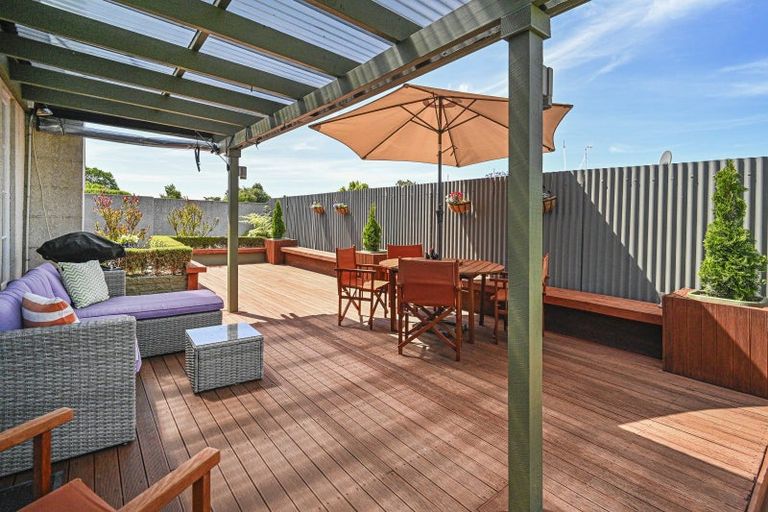 Photo of property in 201 Frimley Avenue, Frimley, Hastings, 4120