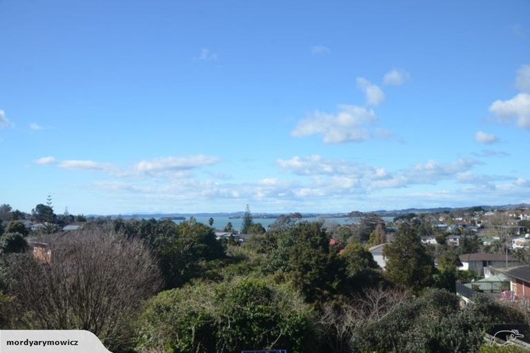 Photo of property in 3 Redcoat Place, Cockle Bay, Auckland, 2014