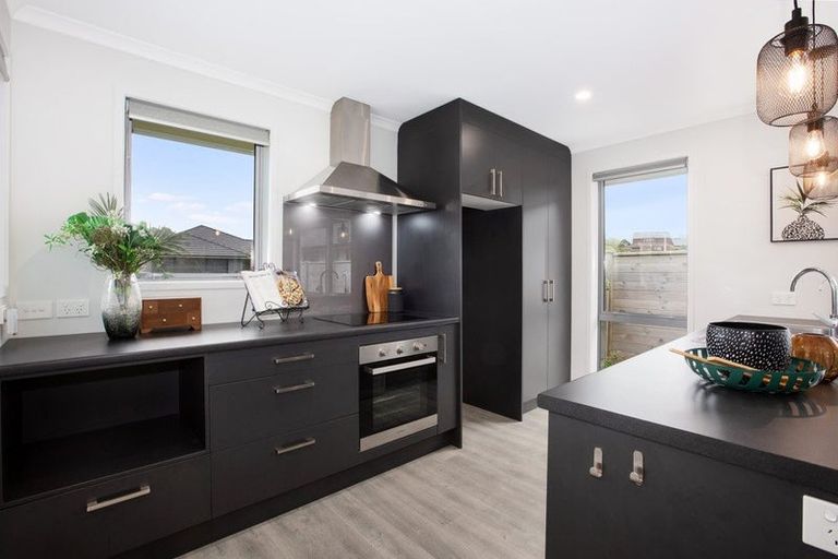 Photo of property in 39 Tradewinds Drive, Whitby, Porirua, 5024