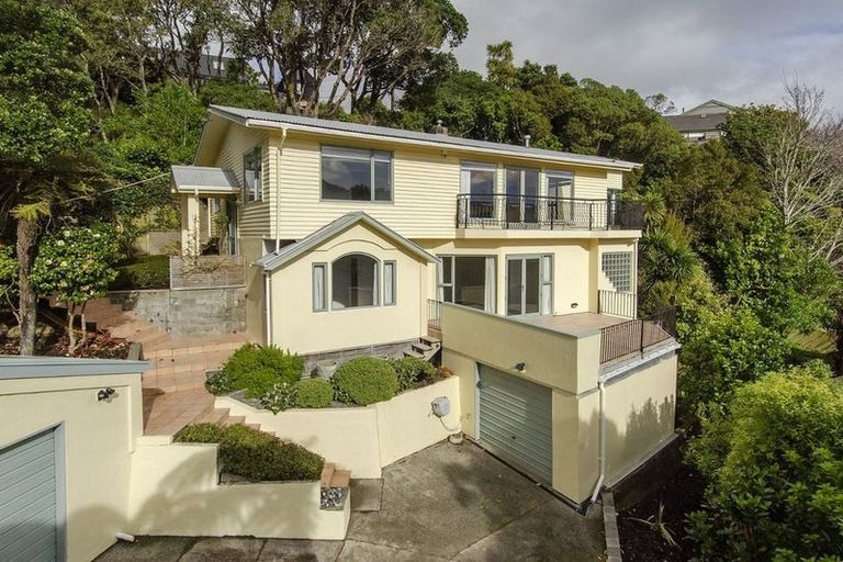 Photo of property in 14 Torwood Road, Khandallah, Wellington, 6035
