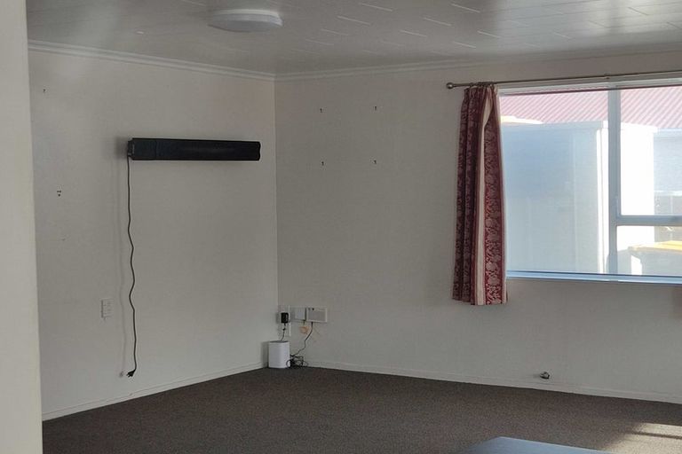 Photo of property in 1/4 Richmond Street, Waitara, 4320