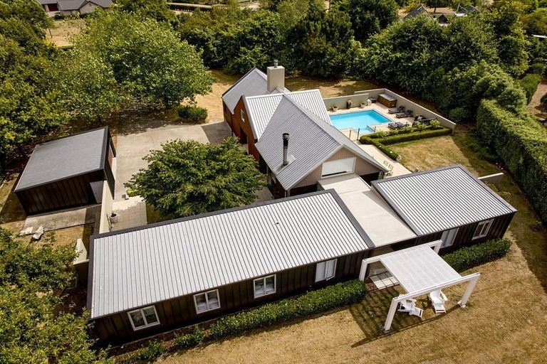 Photo of property in 97 Oxford Street, Martinborough, 5711