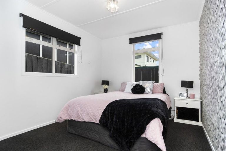 Photo of property in 1223 Papamoa Beach Road, Papamoa Beach, Papamoa, 3118