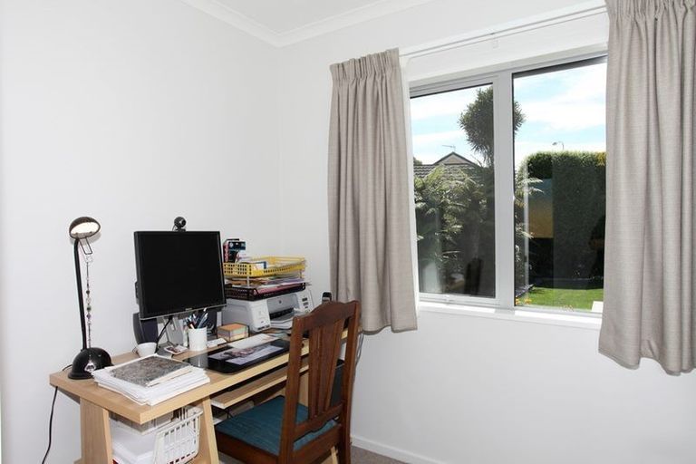 Photo of property in 4 Ensors Road, Opawa, Christchurch, 8023